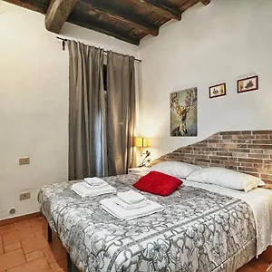 Appartamento Vicolo Del Bologna, Roma